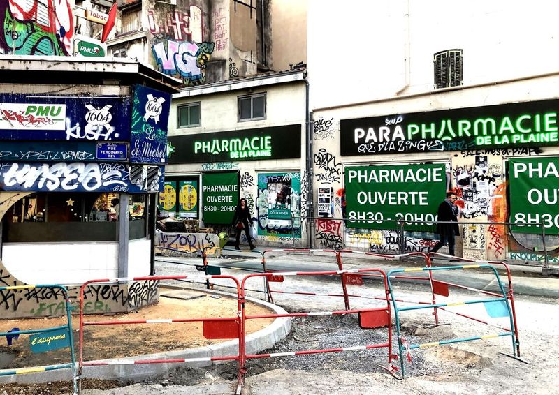 Marseille, pendant les travaux dans le secteur de la Plaine.